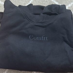 Comfrt Black Logo Sweatshirt/sweatpants set